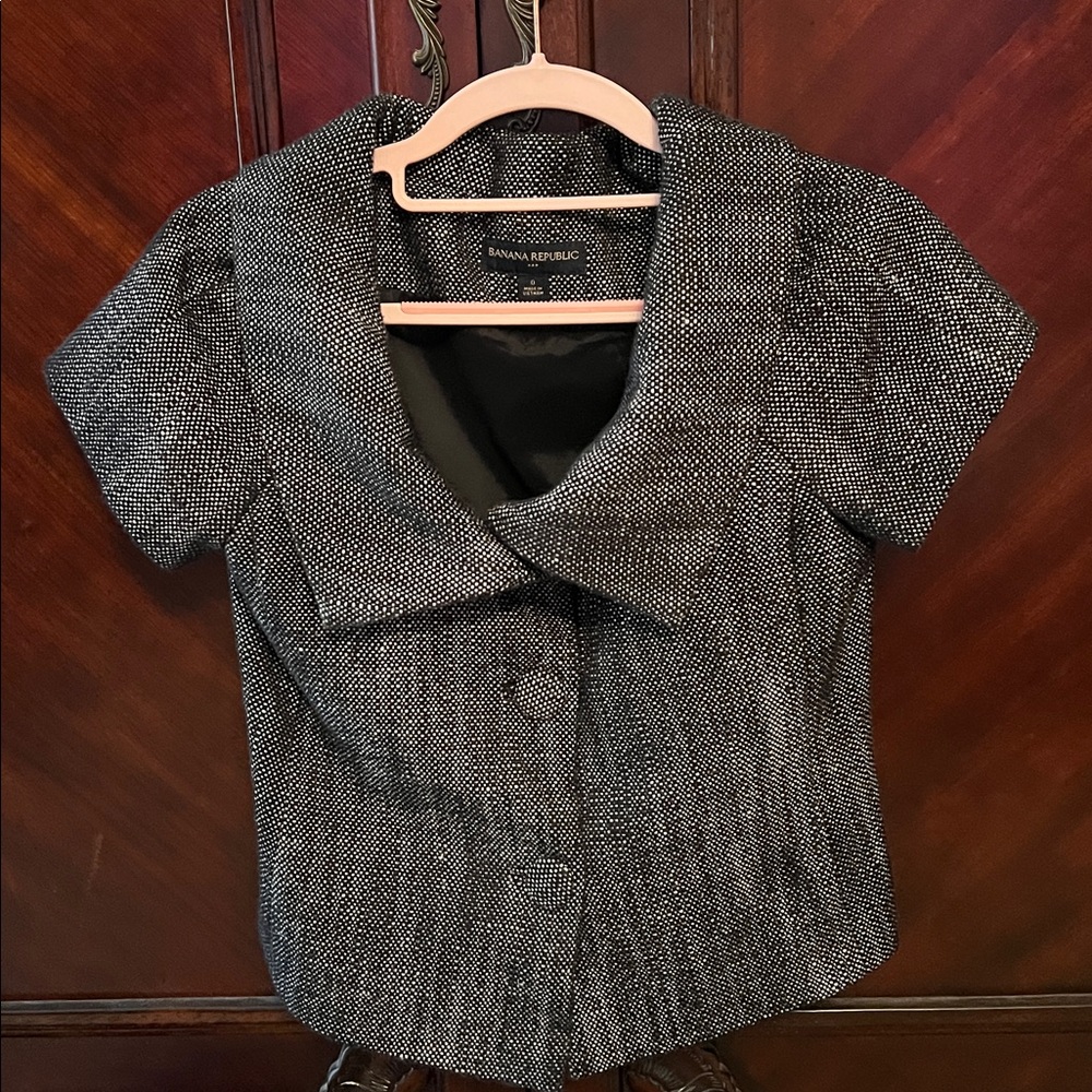 Banana Republic Black and White Short Sleeve Blazer